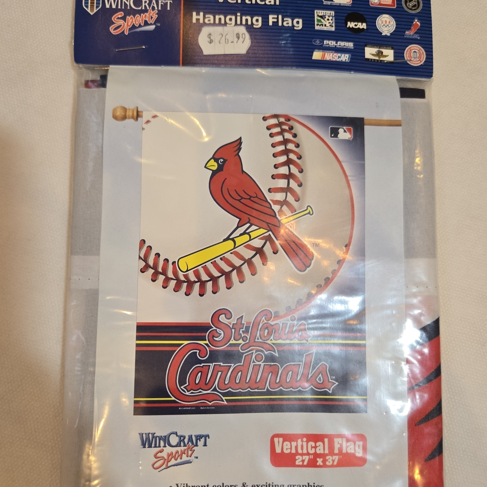 St. Louis Cardinals Wincraft Vertical Flag Banner Indoor Outdoor 27" x 37" Sport